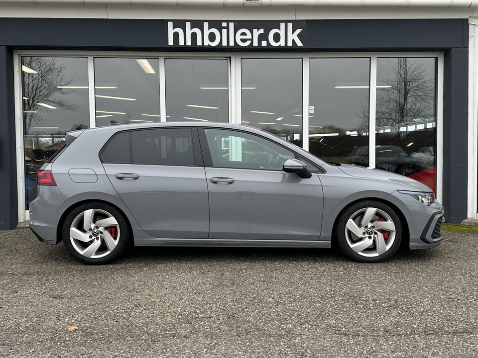 VW Golf VIII 1,4 GTE DSG 5d