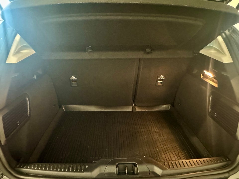 Ford Focus 1,0 EcoBoost mHEV Titanium 5d