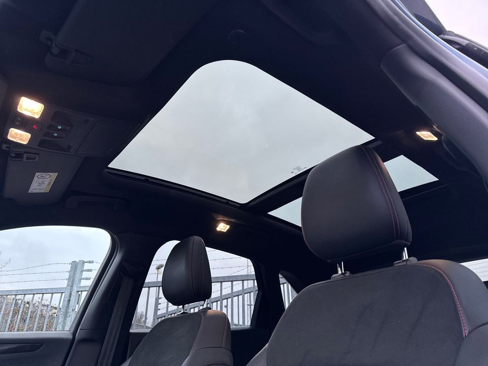 Ford Kuga 2,5 PHEV ST-Line X CVT 5d