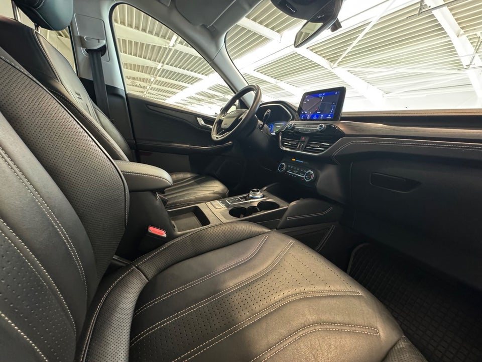 Ford Kuga 2,5 PHEV Vignale CVT 5d