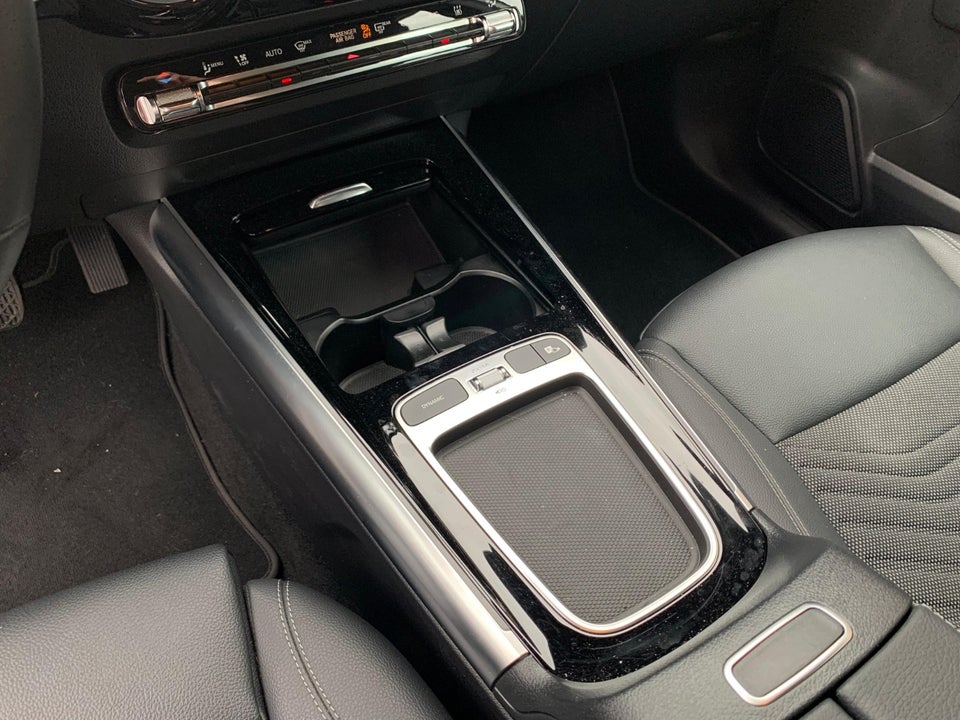 Mercedes EQA250 Progressive 5d