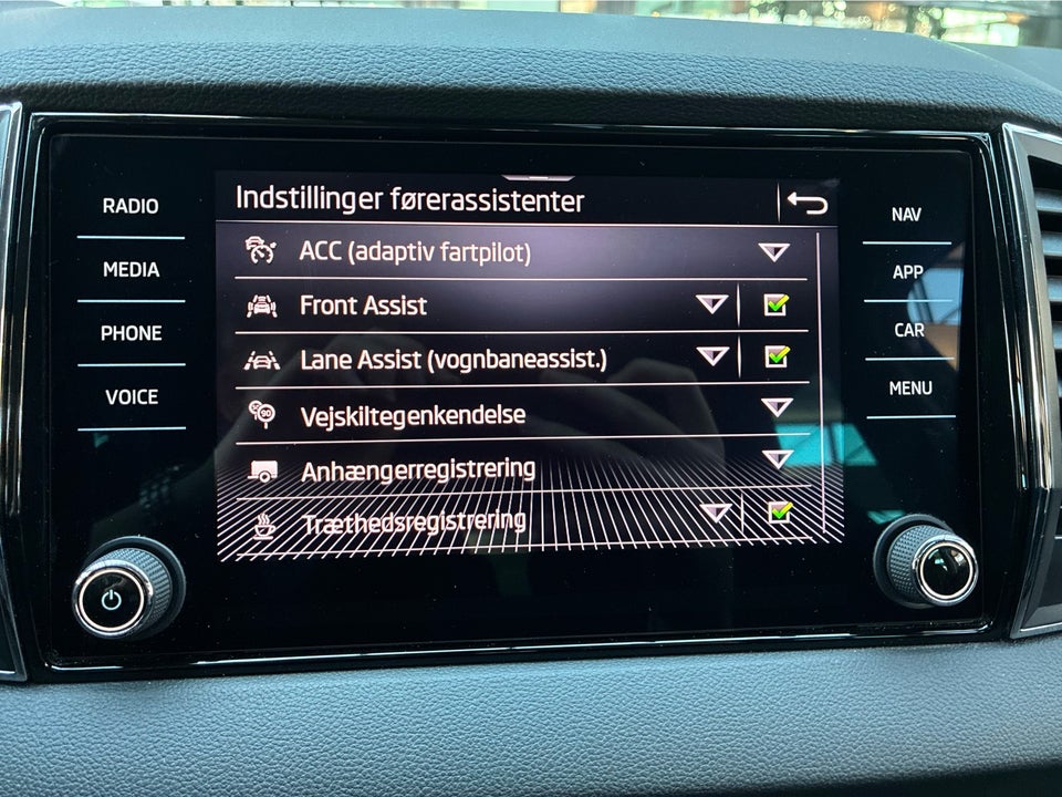 Skoda Karoq 2,0 TDi 150 Style DSG 4x4 5d