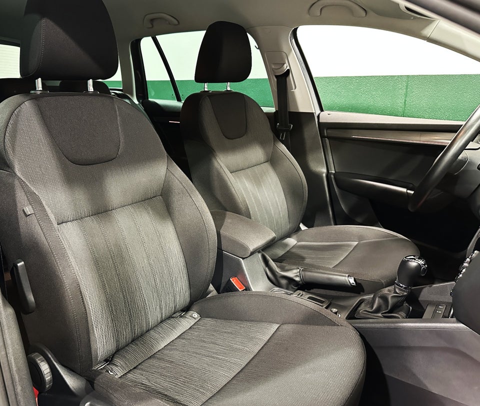 Skoda Octavia 2,0 TDi 150 Style Combi DSG 5d