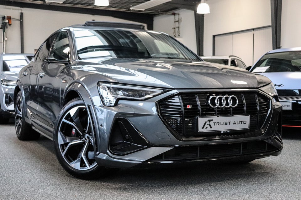 Audi e-tron S quattro 5d