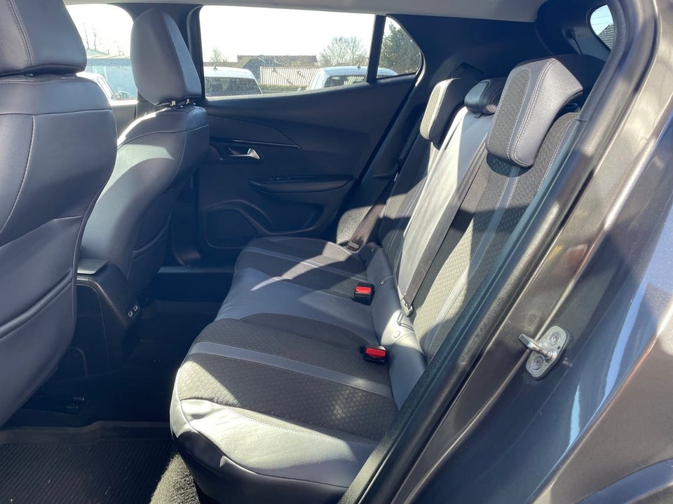 Peugeot 2008 1,5 BlueHDi 100 Allure Pack 5d