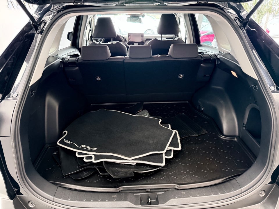 Toyota RAV4 2,5 Hybrid H3 MDS 5d