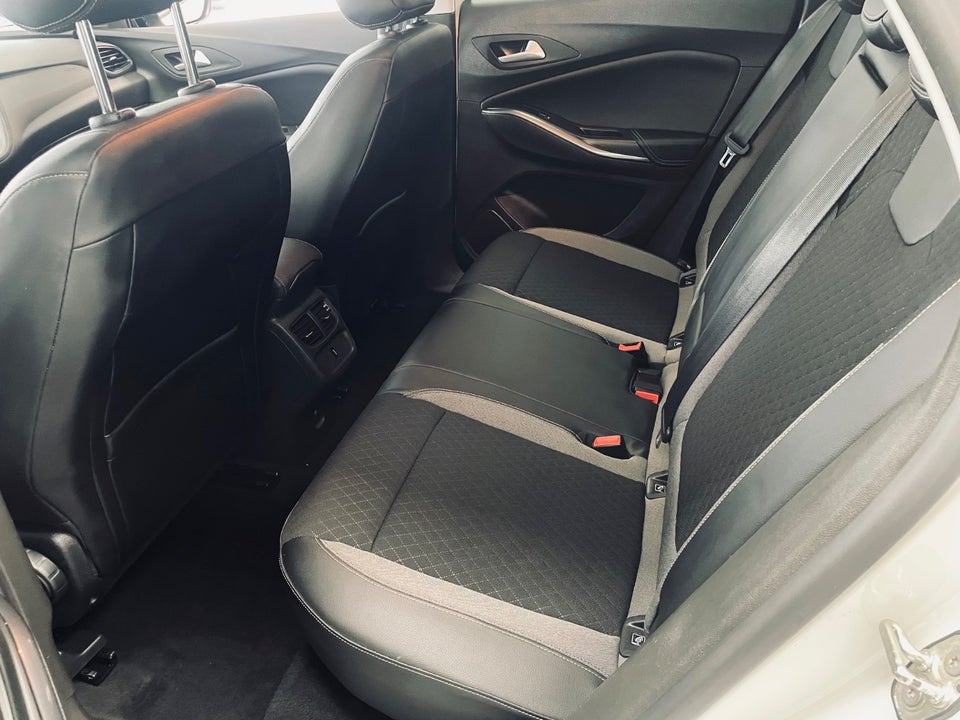 Opel Grandland X 1,5 CDTi 130 Enjoy Bestline aut. 5d