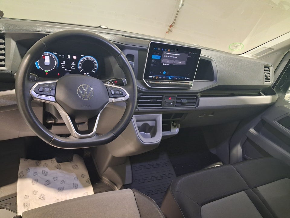 VW Crafter 35 2,0 TDi 177 Kassevogn L3H3 aut.
