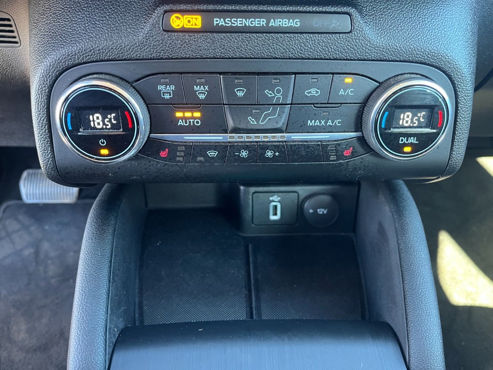 Ford Focus 1,5 EcoBoost Titanium stc. aut. 5d