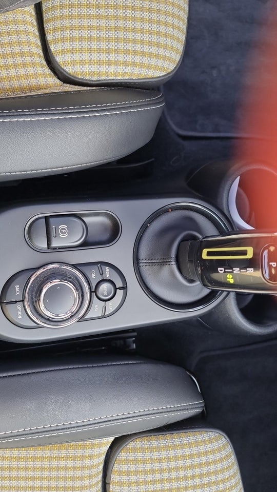 MINI Cooper SE Resolute Edition 3d