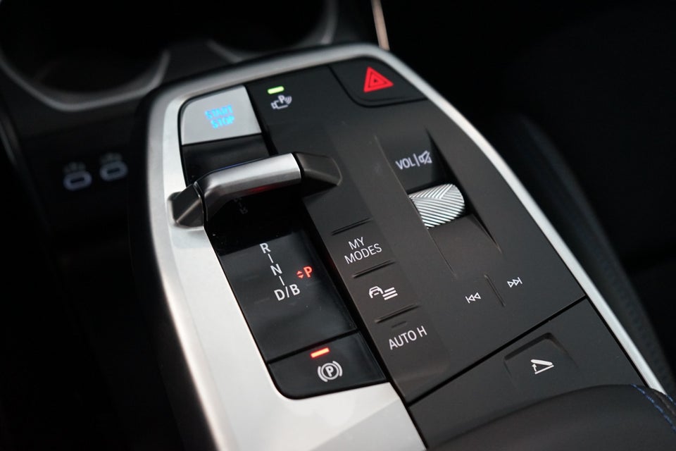 BMW iX1 eDrive20 M-Sport 5d