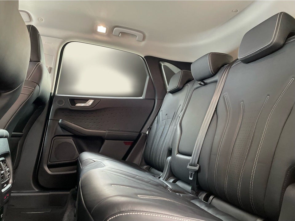 Ford Kuga 2,5 PHEV Vignale CVT 5d