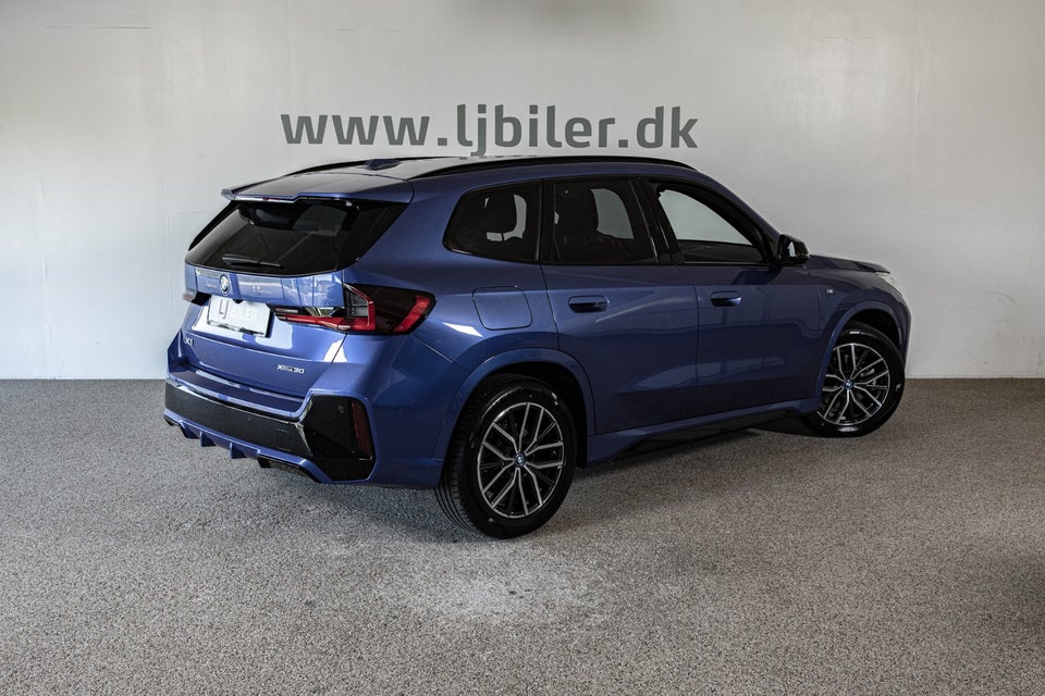 BMW iX1 xDrive30 M-Sport 5d