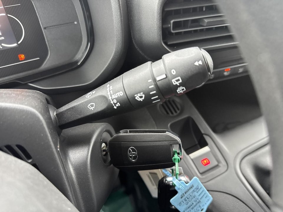 Toyota ProAce City 1,5 D 102 Medium Comfort Master