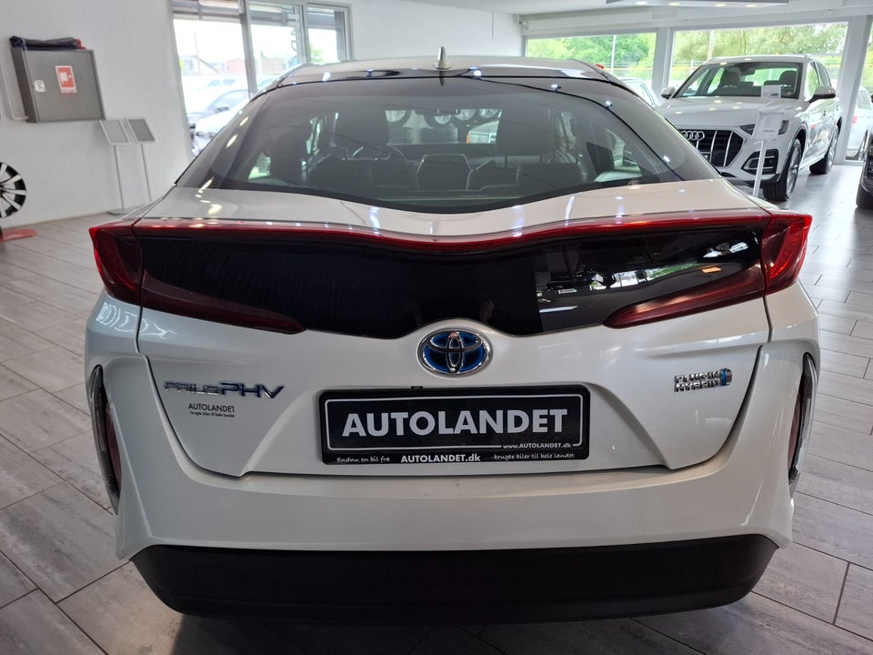 Toyota Prius 1,8 Plug-in Hybrid H3 MDS 5d