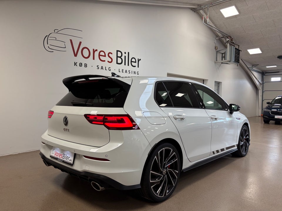 VW Golf VIII 2,0 GTi Clubsport DSG 5d