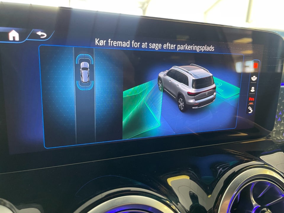 Mercedes EQB250+ AMG Line 5d