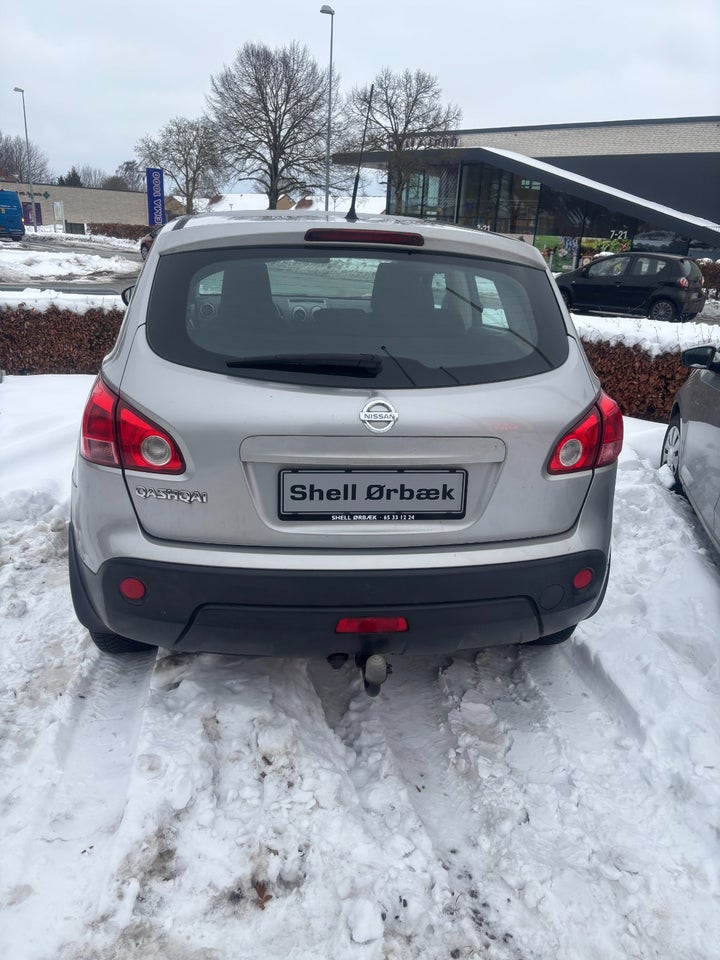 Nissan Qashqai 1,6 Acenta 5d