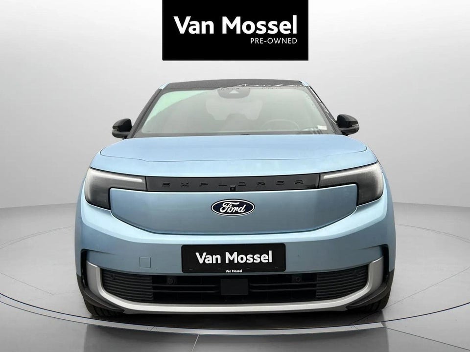 Ford Explorer 84 Premium Extended Range AWD 5d