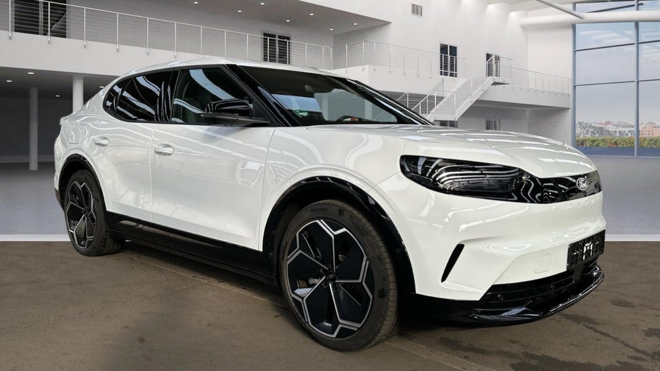 Ford Capri 77 Premium Extended Range 5d