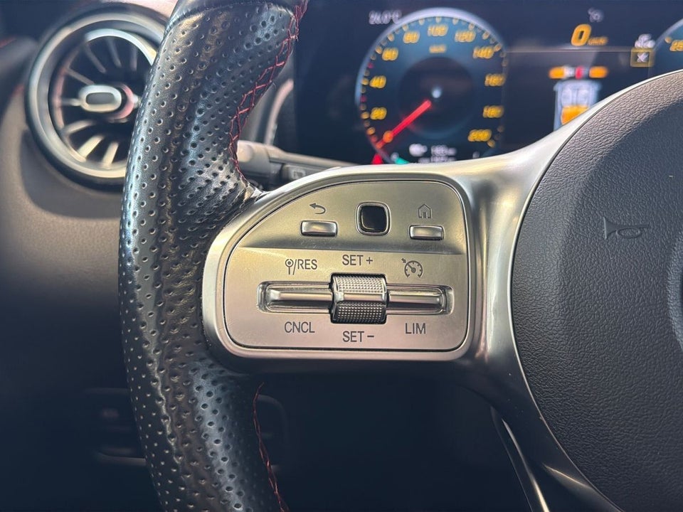 Mercedes EQB350 AMG Line 4Matic 7prs 5d
