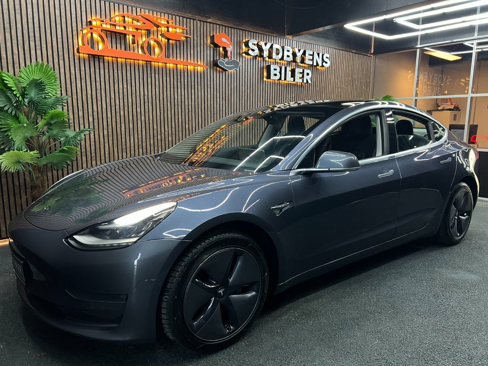 Tesla Model 3 Long Range AWD 4d