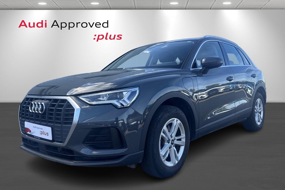 Audi Q3 45 TFSi e Attitude plus S-tr. 5d