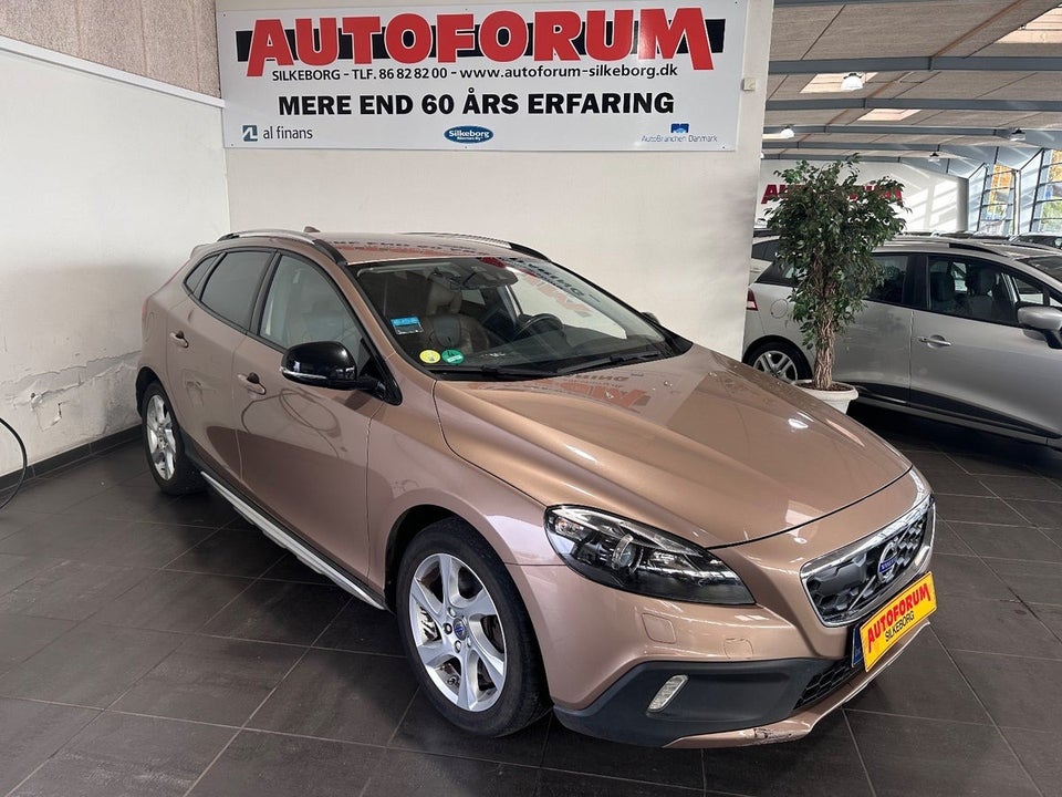 Volvo V40 2,0 D3 150 Momentum aut. Van 5d