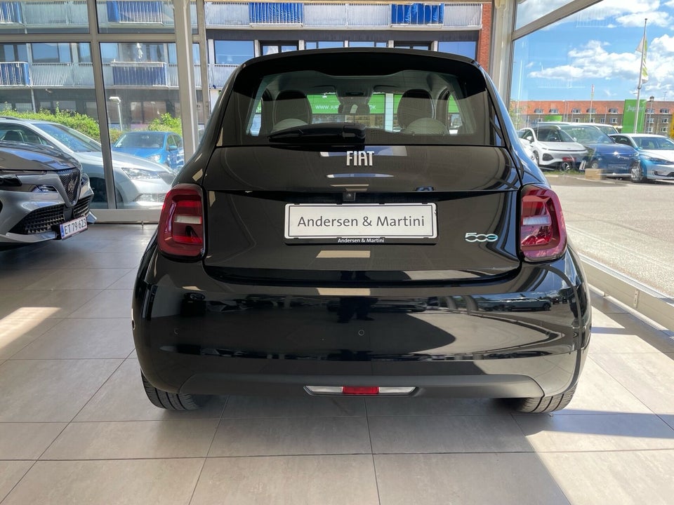 Fiat 500e 42 la Prima by Bocelli 3d