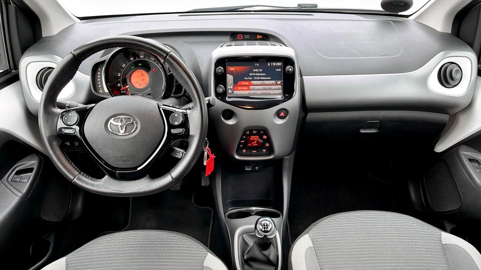 Toyota Aygo 1,0 VVT-i x-press 5d