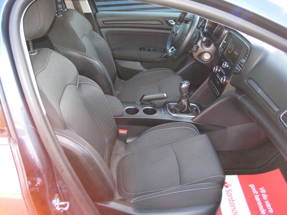 Renault Megane IV 1,2 TCe 130 Zen Sport Tourer 5d