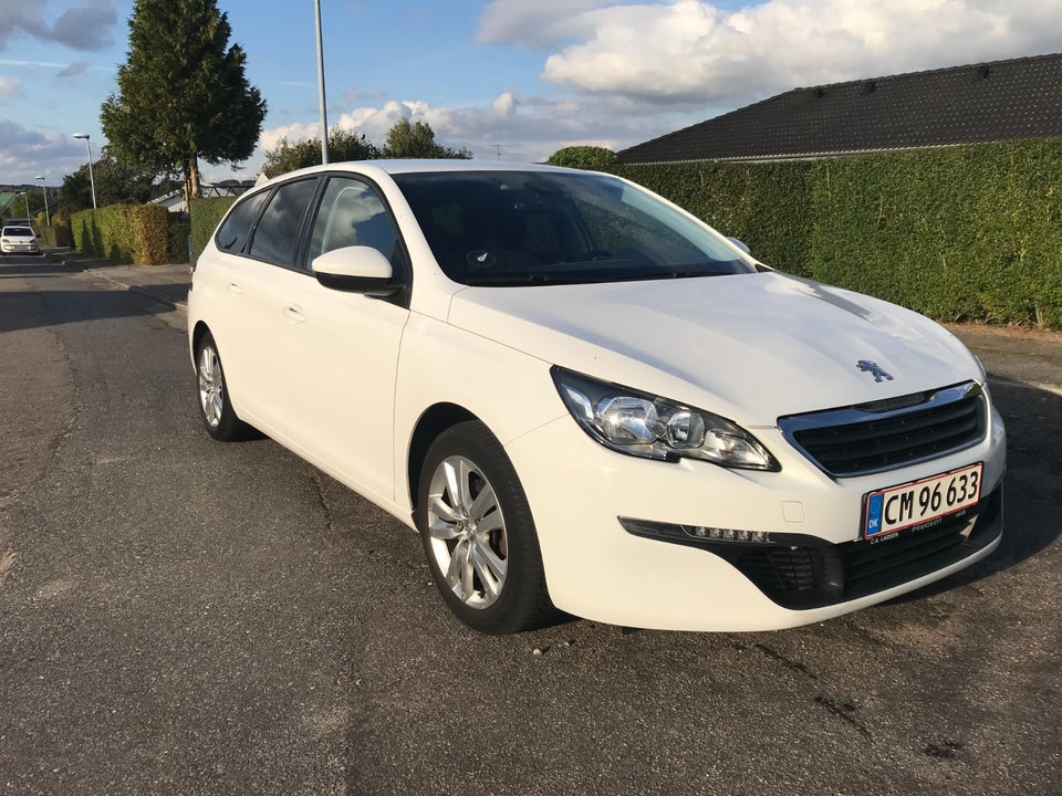 Peugeot 308 1,2 e-THP 110 Access SW 5d