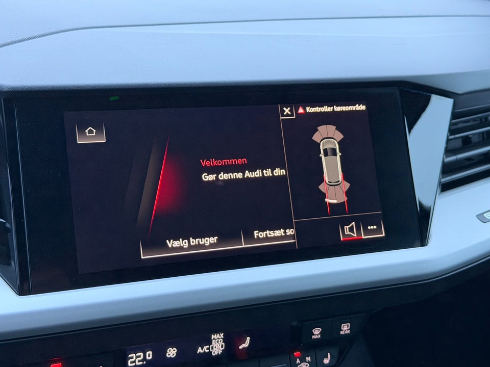 Audi Q4 e-tron 40  5d