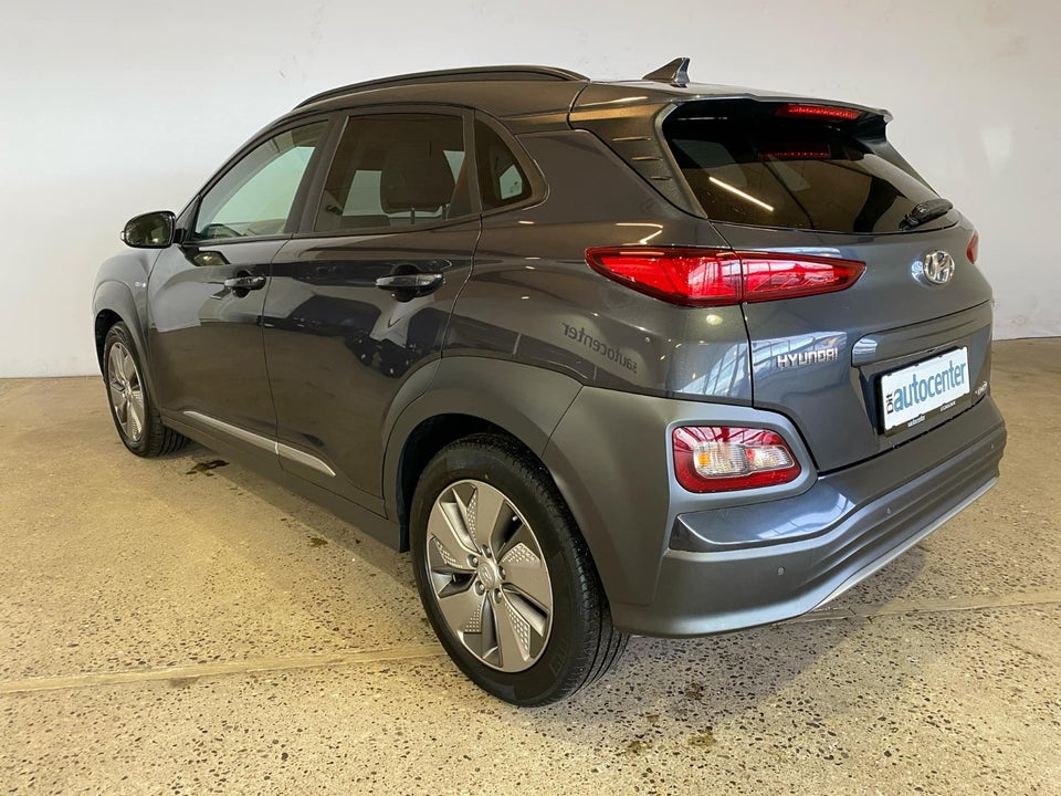 Hyundai Kona 64 EV Premium 5d