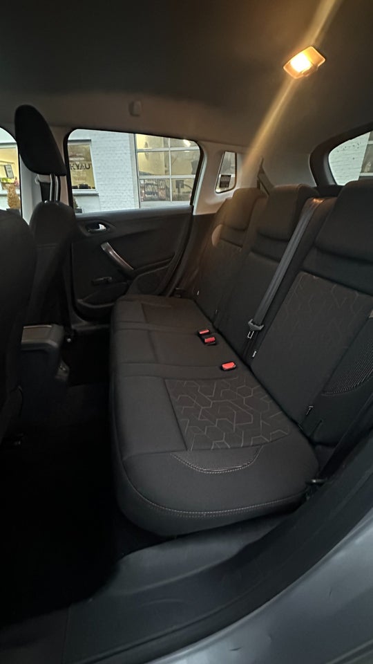 Peugeot 2008 1,2 e-VTi 82 Active ESG 5d