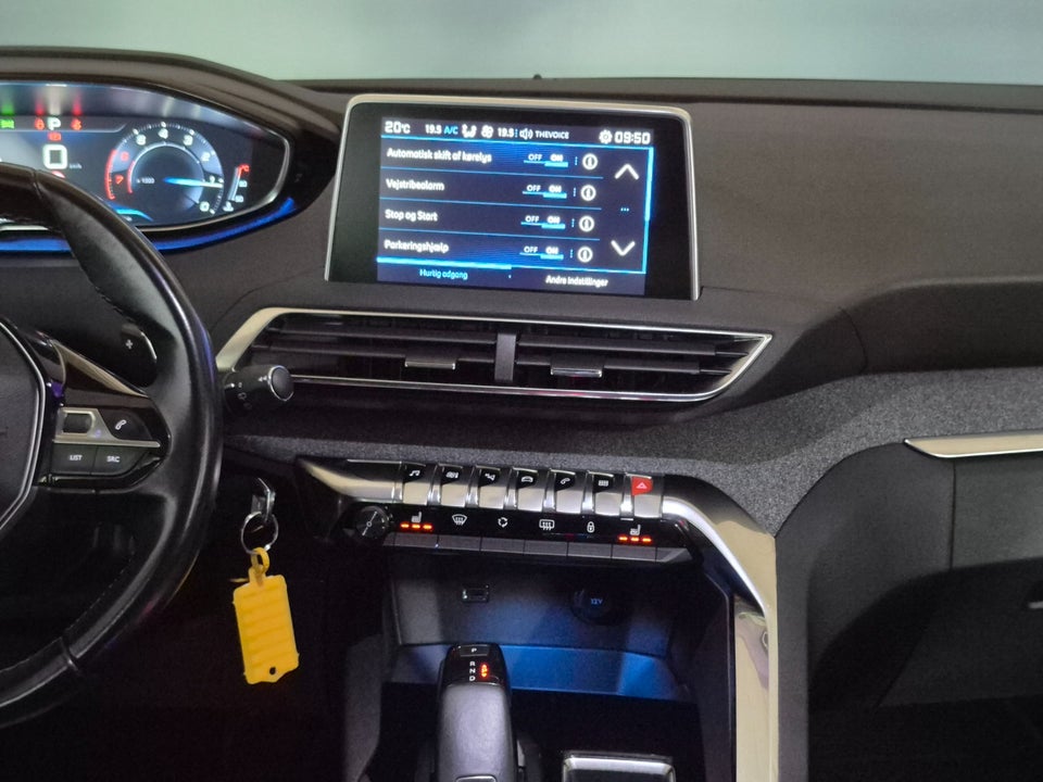 Peugeot 3008 1,2 e-THP 130 Allure EAT6 5d