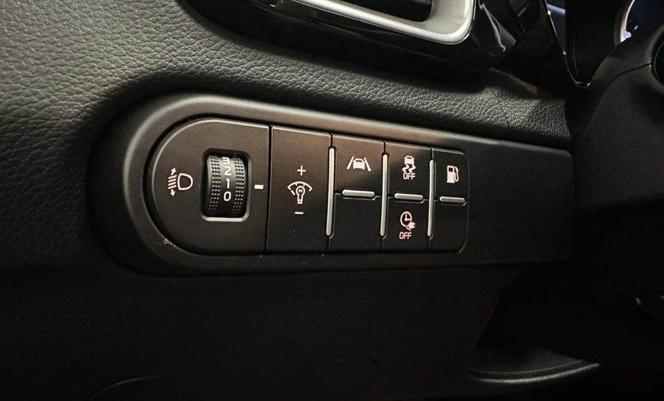 Kia XCeed 1,6 PHEV Prestige DCT 5d