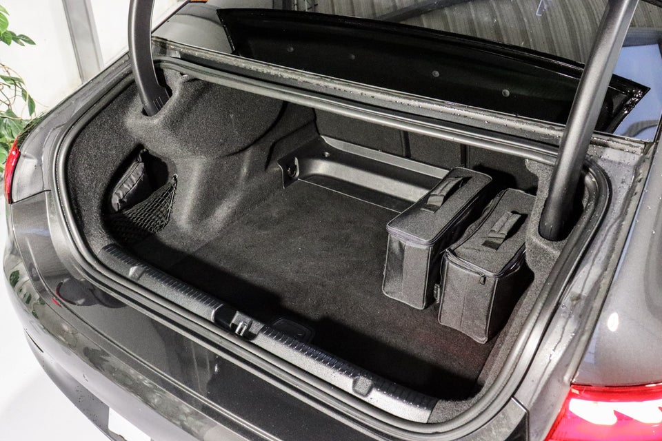 Mercedes EQE350 AMG Line 4d