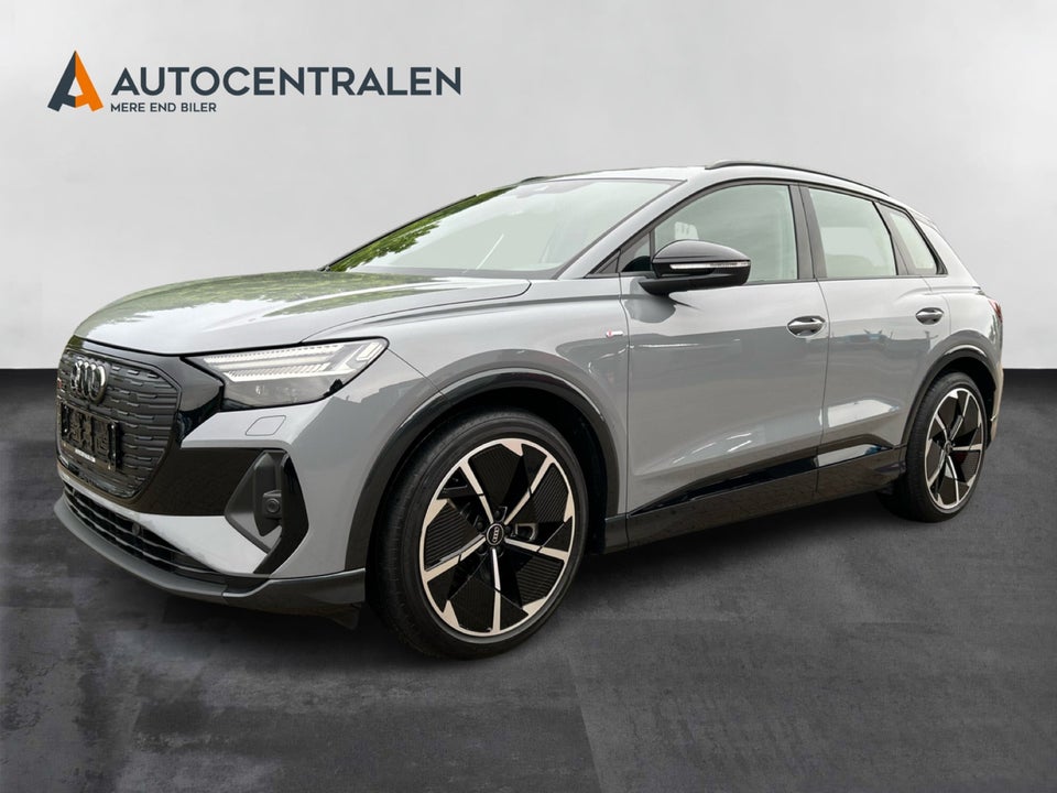 Audi Q4 e-tron 45 S-line quattro 5d
