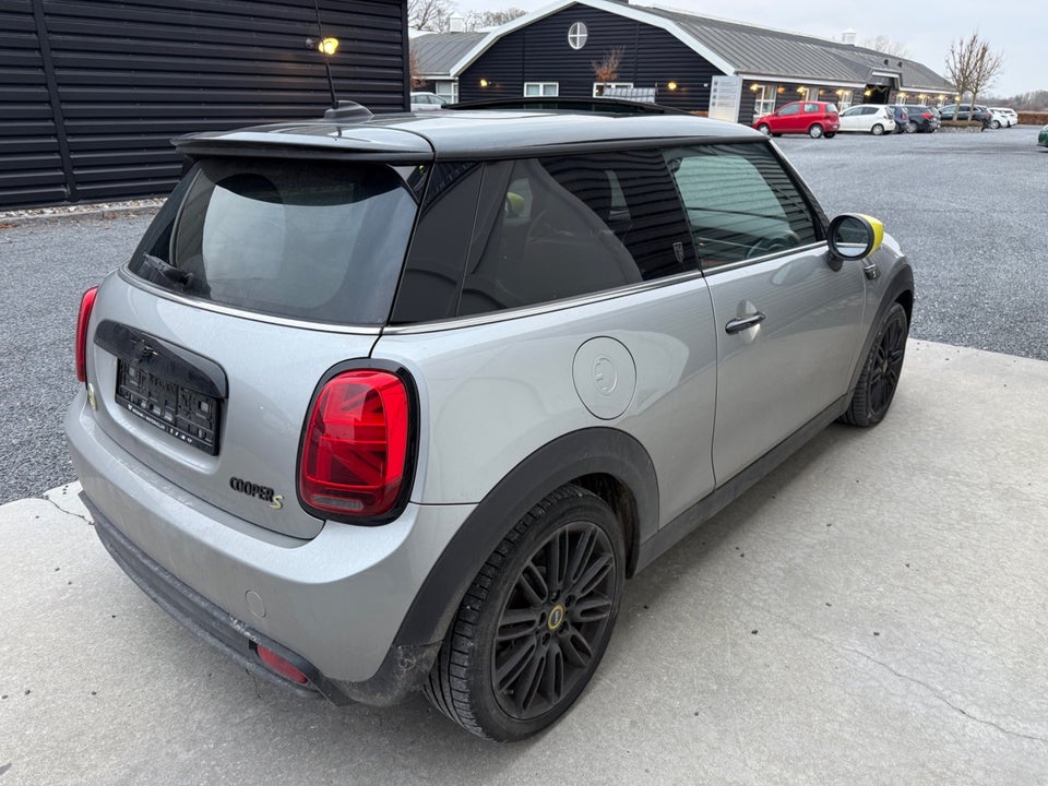 MINI Cooper SE Yours Trim 3d