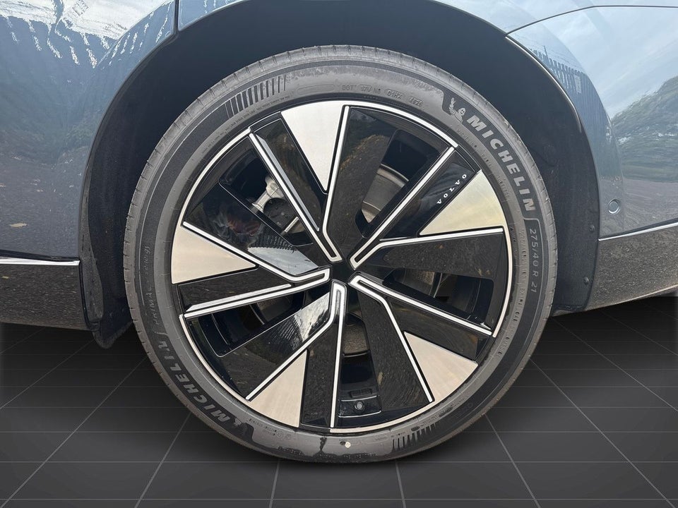 Volvo ES90 Extended Range Plus 4d