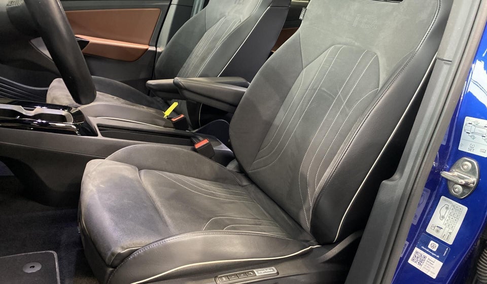 VW ID.4 77 1ST Pro 5d