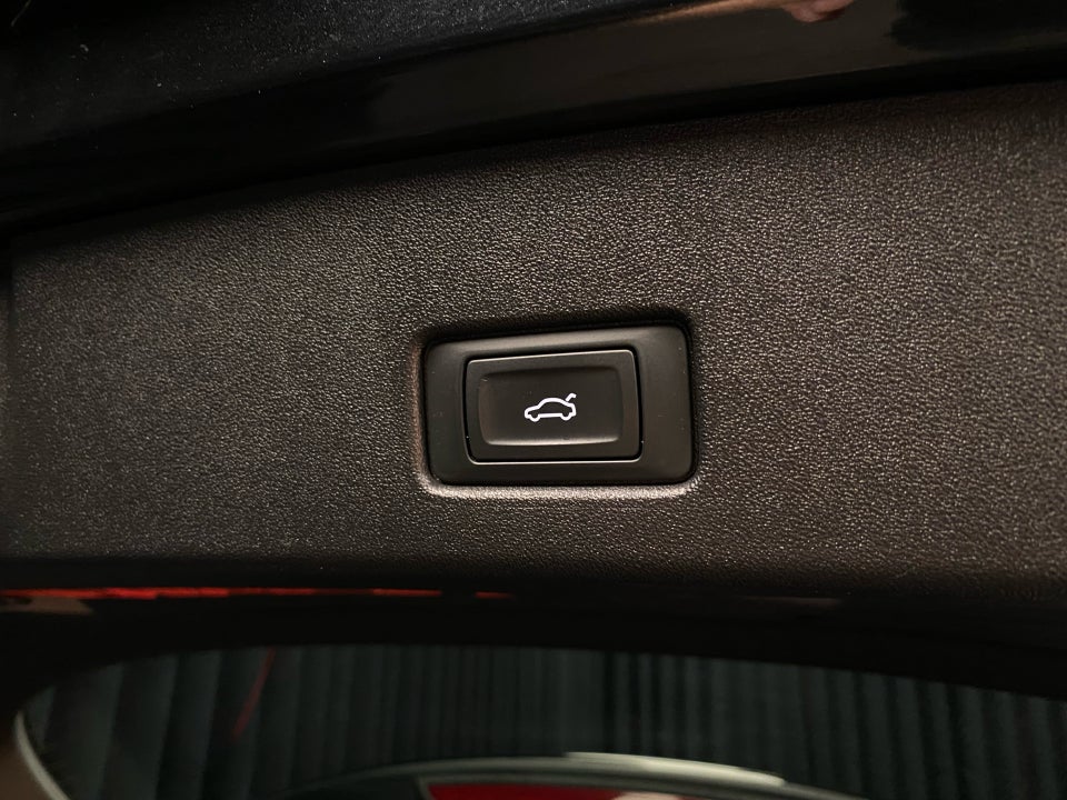 Audi Q4 e-tron 40  5d