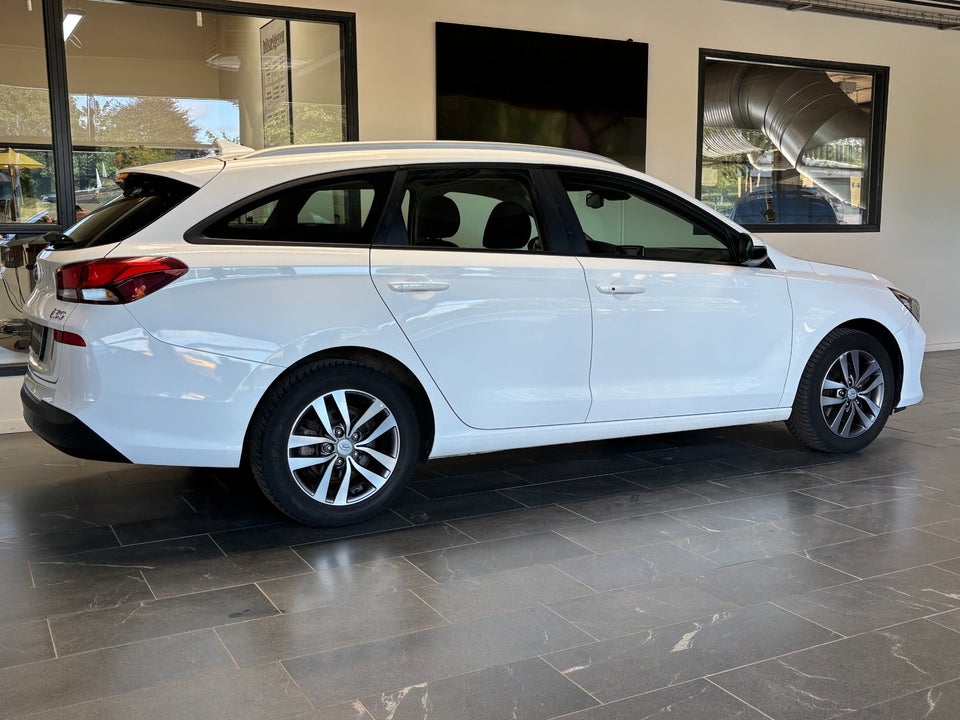 Hyundai i30 1,0 T-GDi Trend stc. 5d