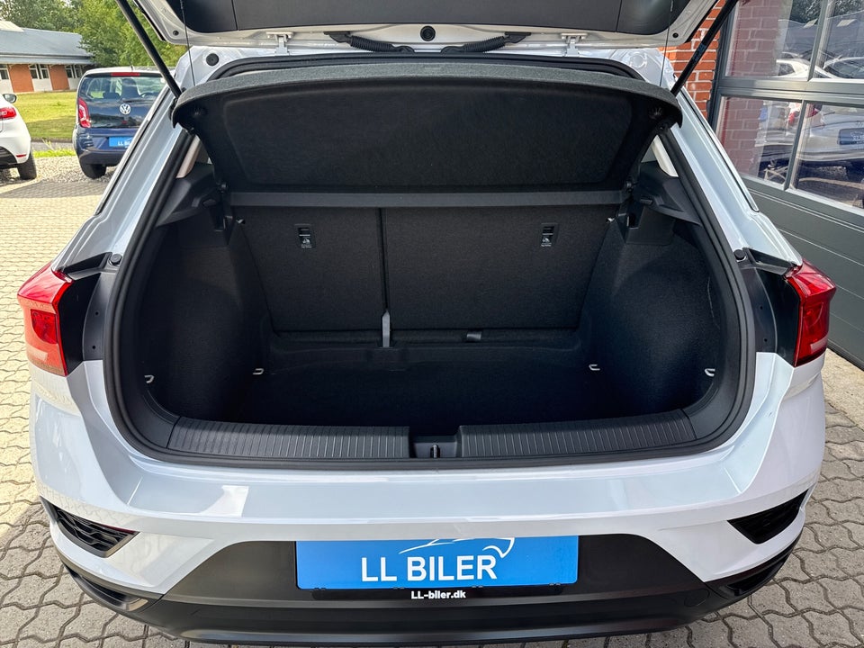 VW T-Roc 1,0 TSi 115 City 5d