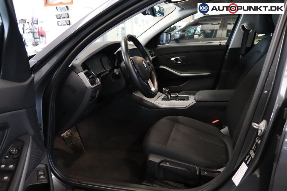 BMW 320d 2,0 Connected xDrive aut. 4d