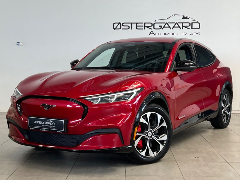 Ford Mustang Mach-E 73 Premium Standard Range AWD 5d