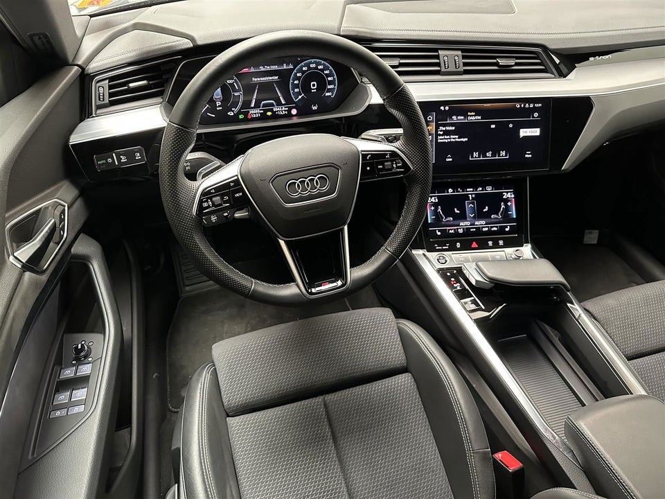 Audi e-tron 55 S-line quattro 5d