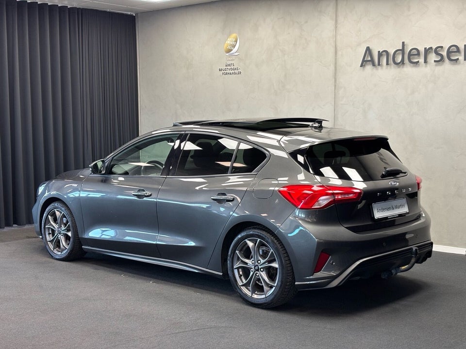 Ford Focus 1,0 EcoBoost mHEV ST-Line 5d