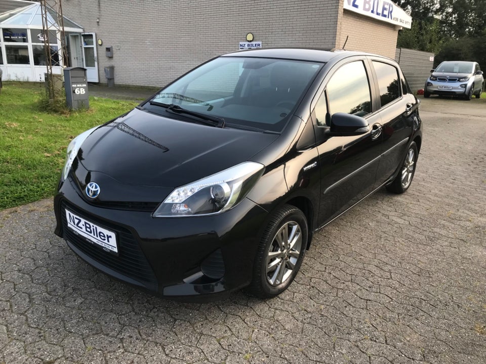 Toyota Yaris 1,5 Hybrid H2 Touch CVT 5d